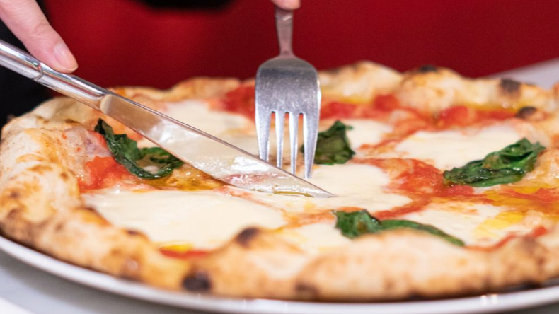 El restaurante italiano de Buenos Aires que hace una pizza margherita riquísima
